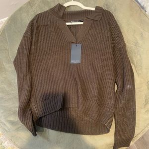 Brown long sleeve collar sweater